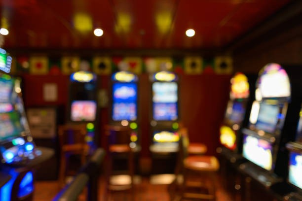 Dadu Online game interface on mono77 platform showing dice roll mechanics and betting options